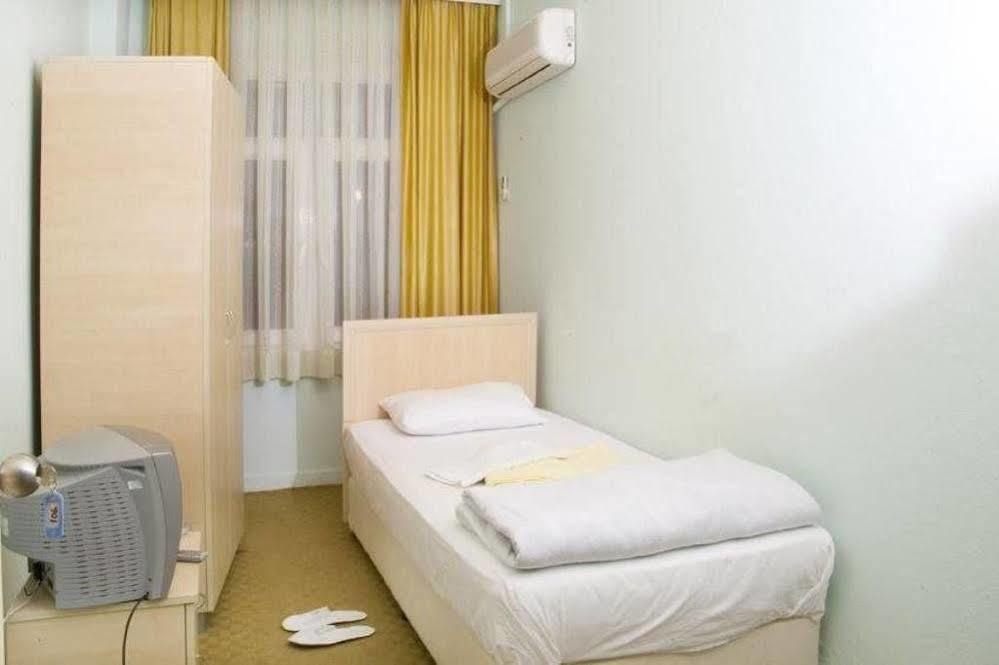 Uenver Hotel Adana Zewnętrze zdjęcie